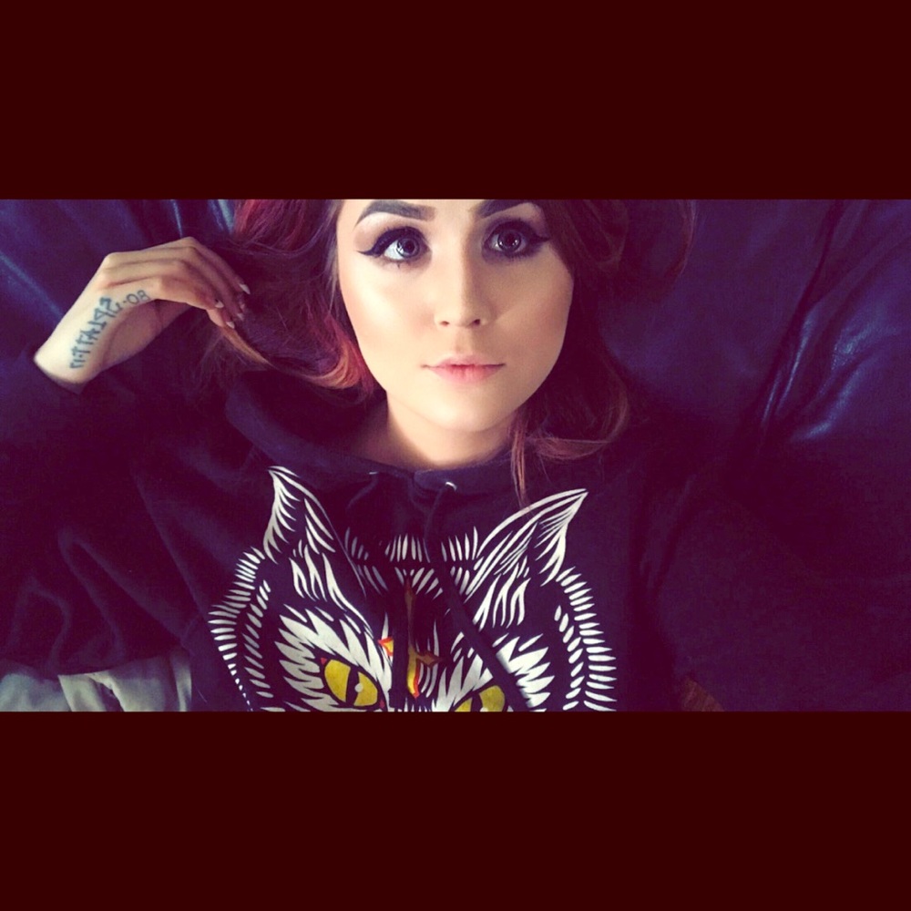 Meet your Posher, Anastasia